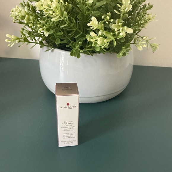 Elizabeth Arden Lip Color - 003 Darling Coral - Picture 1 of 2